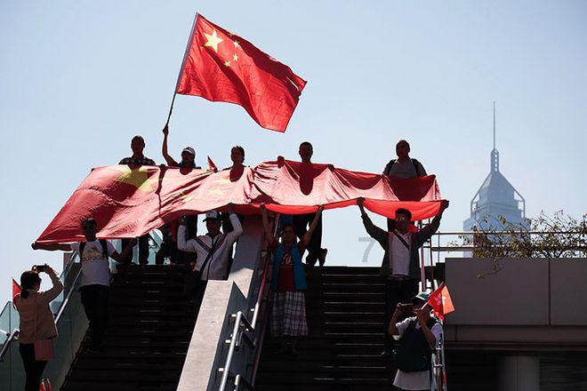济南代表团举行全体会议审议省政府工作报告 刘强范华平王桂英于海田韩金峰出席