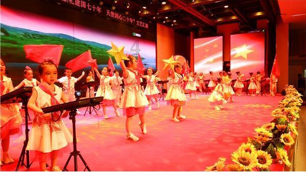裙上繁花