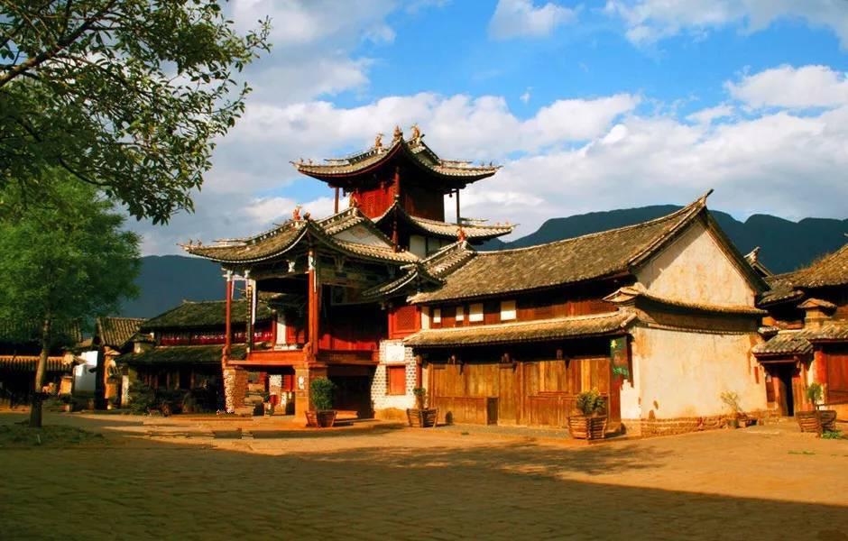 首届十大长三角红色文化线路在沪发布,“奋斗移动美术馆”将驶向长三角